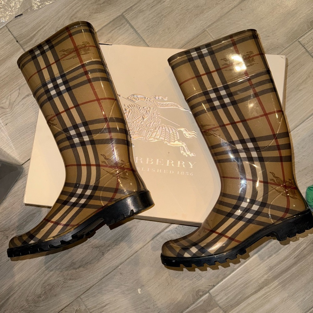 Burberry Plaid Winter Rain Boots - Brown and Black